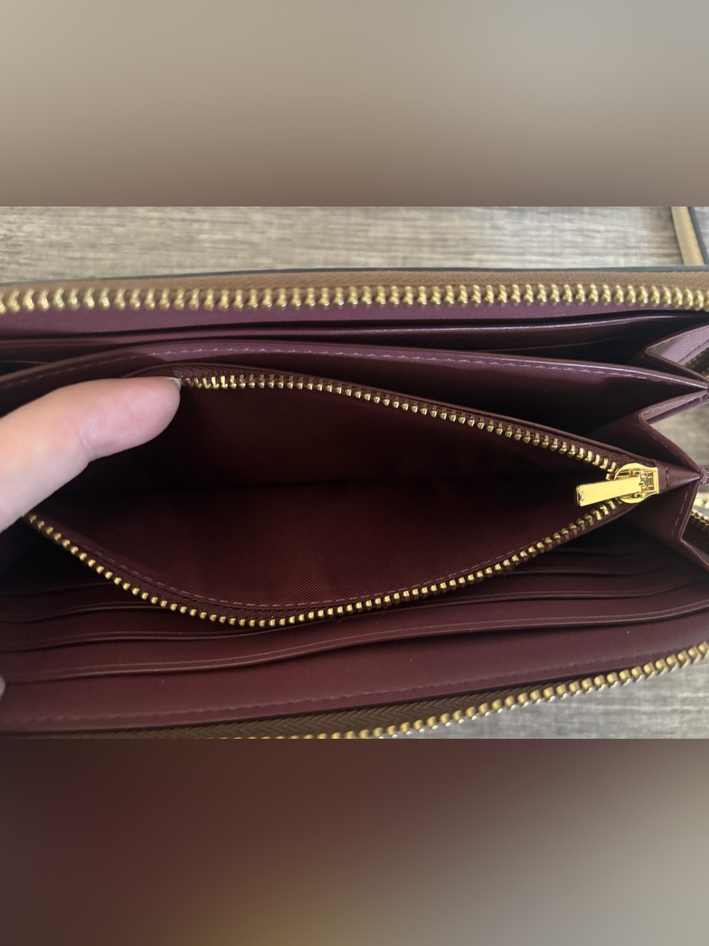 EUC Coach Long Zip Around Wallet in Signature Canvas with Evergreen Floral - Picture 6 of 12